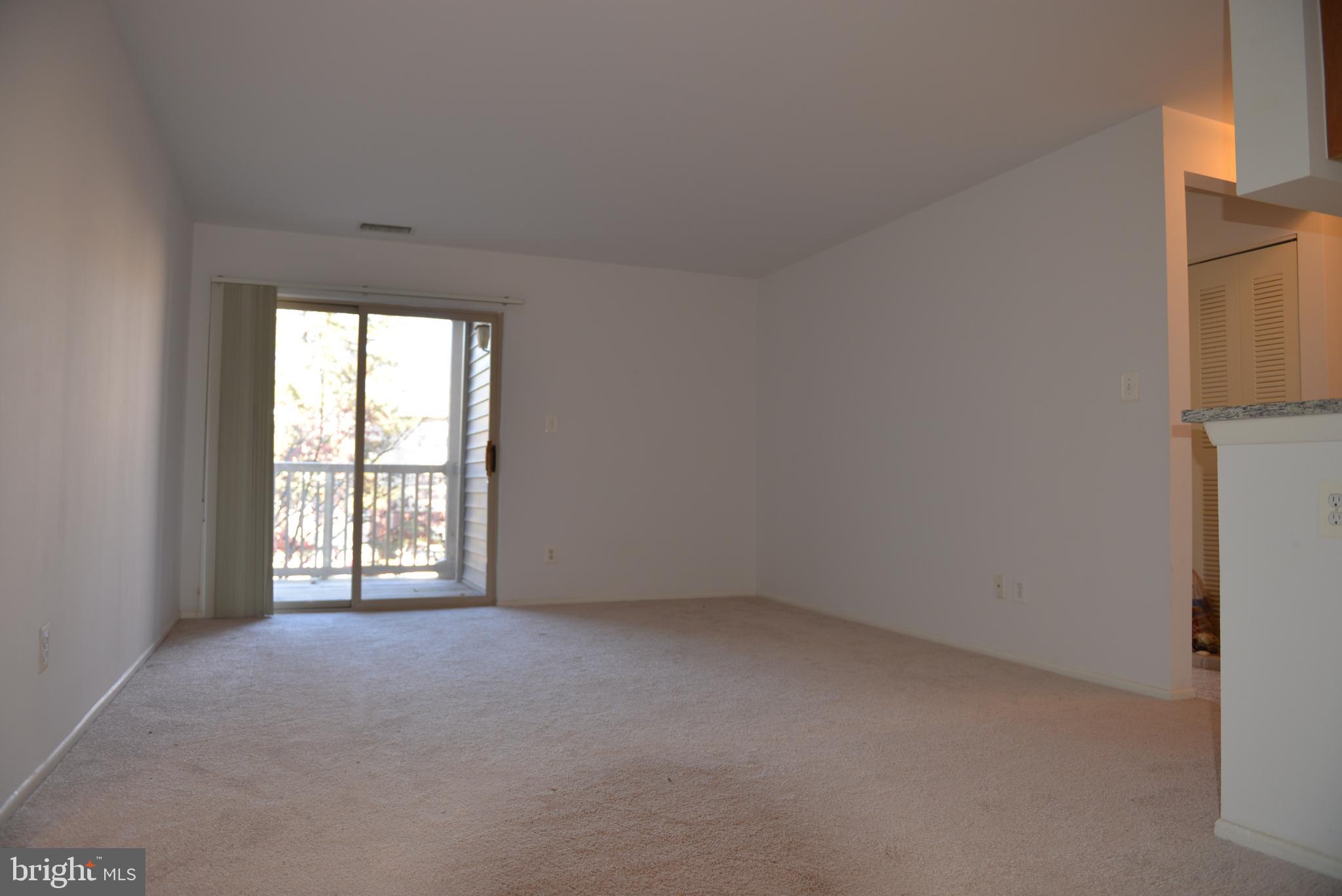 1781 Jonathan Way, Unit H Reston, VA 20190 - Photo 12 of 23 Living Room