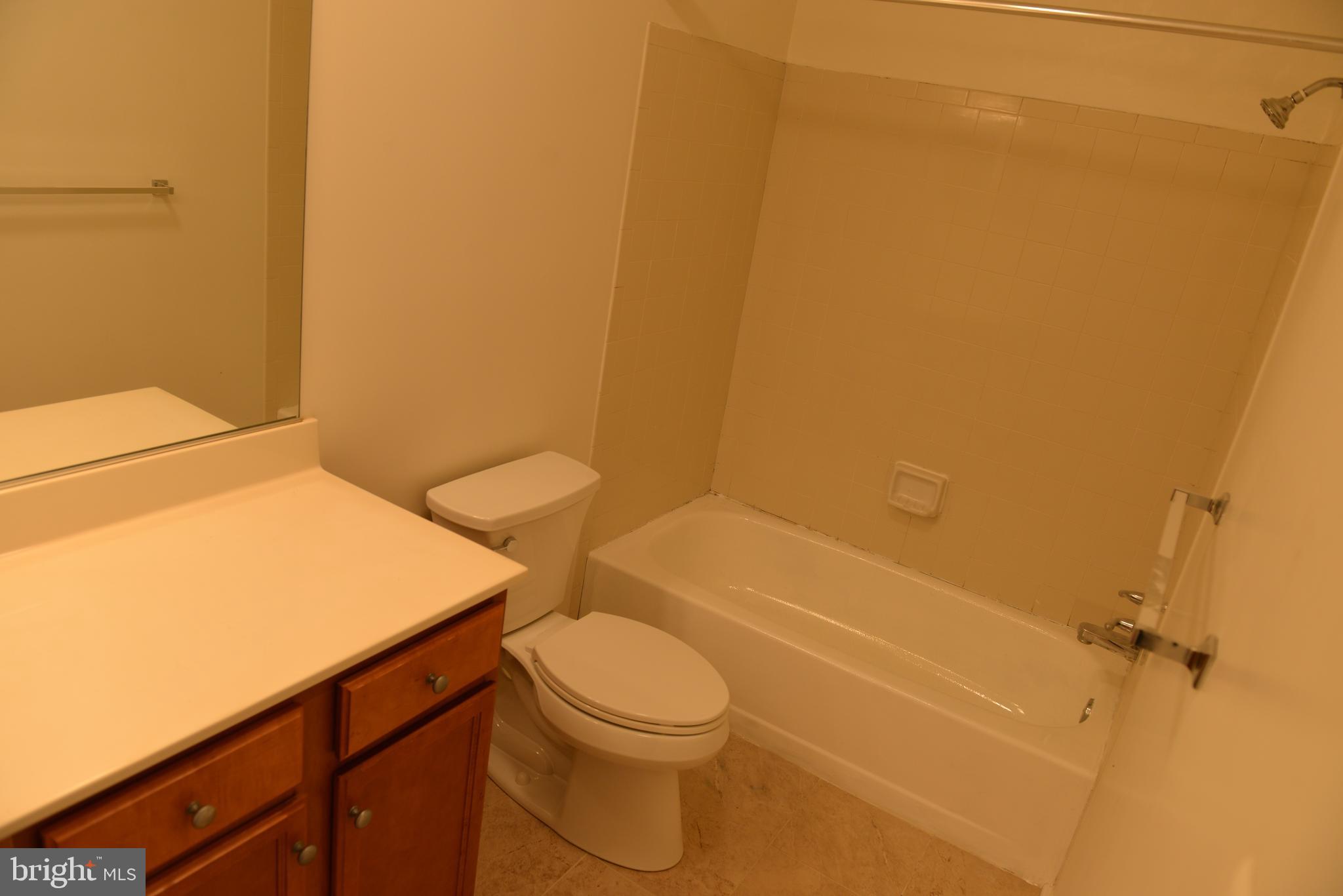 1781 Jonathan Way, Unit H Reston, VA 20190 - Photo 18 of 23 Bath