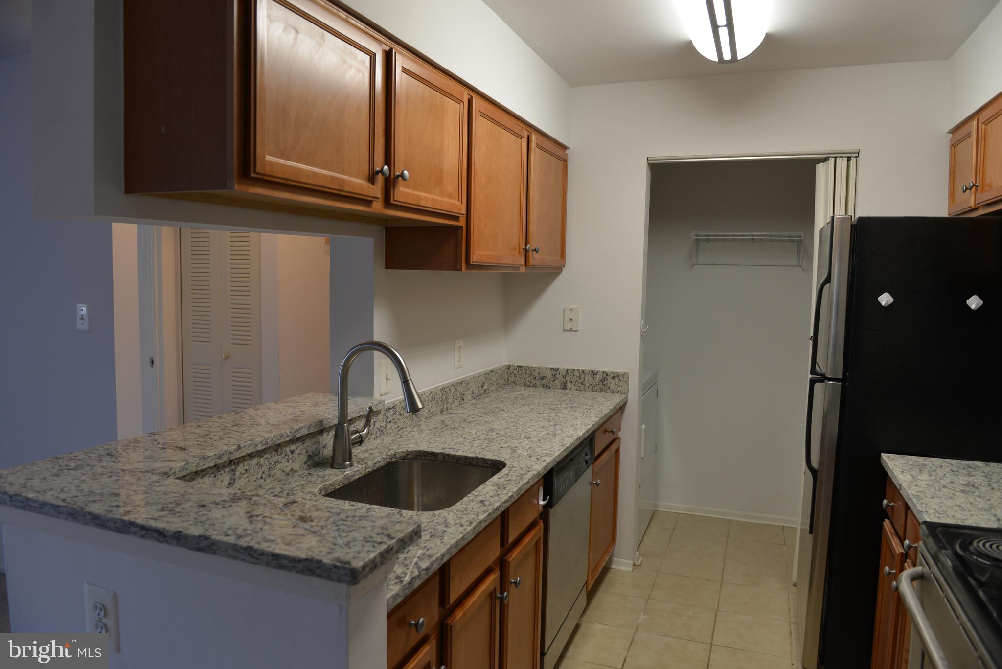 1781 Jonathan Way, Unit H Reston, VA 20190 - Photo 9 of 23 Litchen