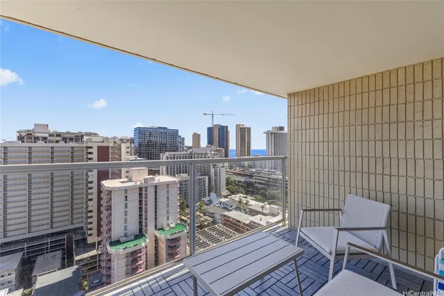 $419,000 | 445 Seaside Avenue, Unit 2415, Honolulu, HI 96815
