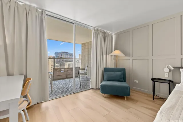 $419,000 | 445 Seaside Avenue, Unit 2415, Honolulu, HI 96815