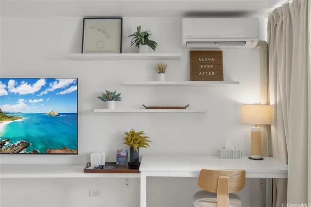 $419,000 | 445 Seaside Avenue, Unit 2415, Honolulu, HI 96815