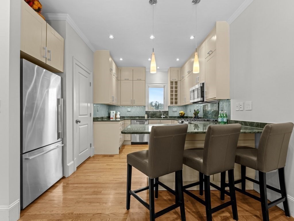101 Winthrop Road, Unit 1 Brookline, MA 02445 - Photo 12 of 30 Gallery Image 12