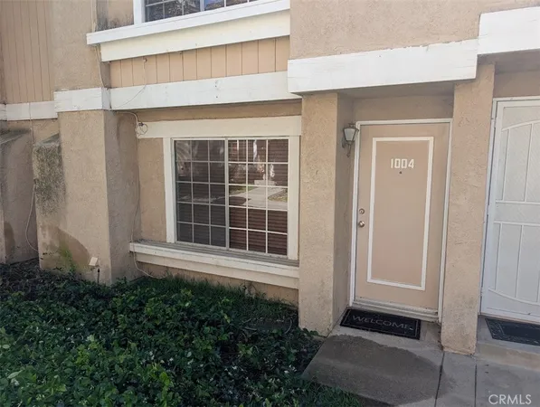 $3,295 | 14344 Foothill Boulevard, Unit 1004, Sylmar, CA 91342