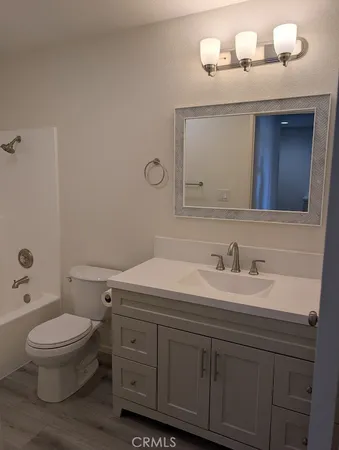 $3,295 | 14344 Foothill Boulevard, Unit 1004, Sylmar, CA 91342