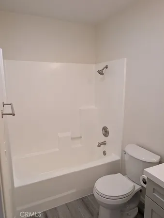 $3,295 | 14344 Foothill Boulevard, Unit 1004, Sylmar, CA 91342