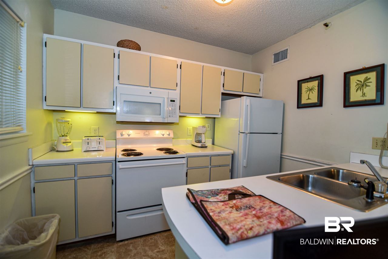 375 Plantation Road, Unit 5311 Gulf Shores, AL 36542 - Photo 5 of 18 Kitchen