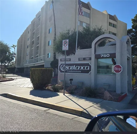 $1,475 | 750 South Royal Crest Circle, Unit 313, Las Vegas, NV 89169