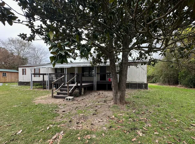 $175,000 | 222 Planters Lane, St. Stephen, SC 29479