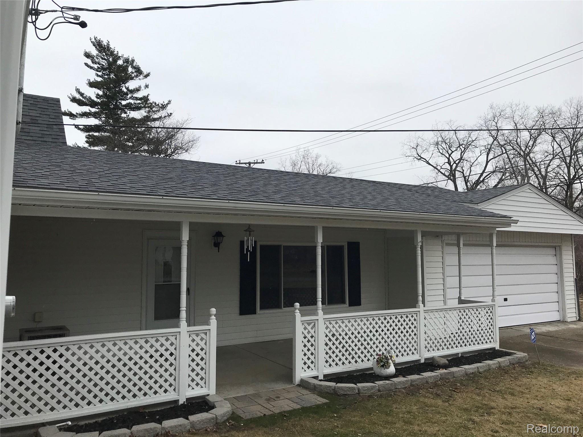 24514 Wick Road Taylor, MI 48180 - Photo 8 of 39 5A139CF4-32D4-421F-A1E8-3E61120433C0.jpeg