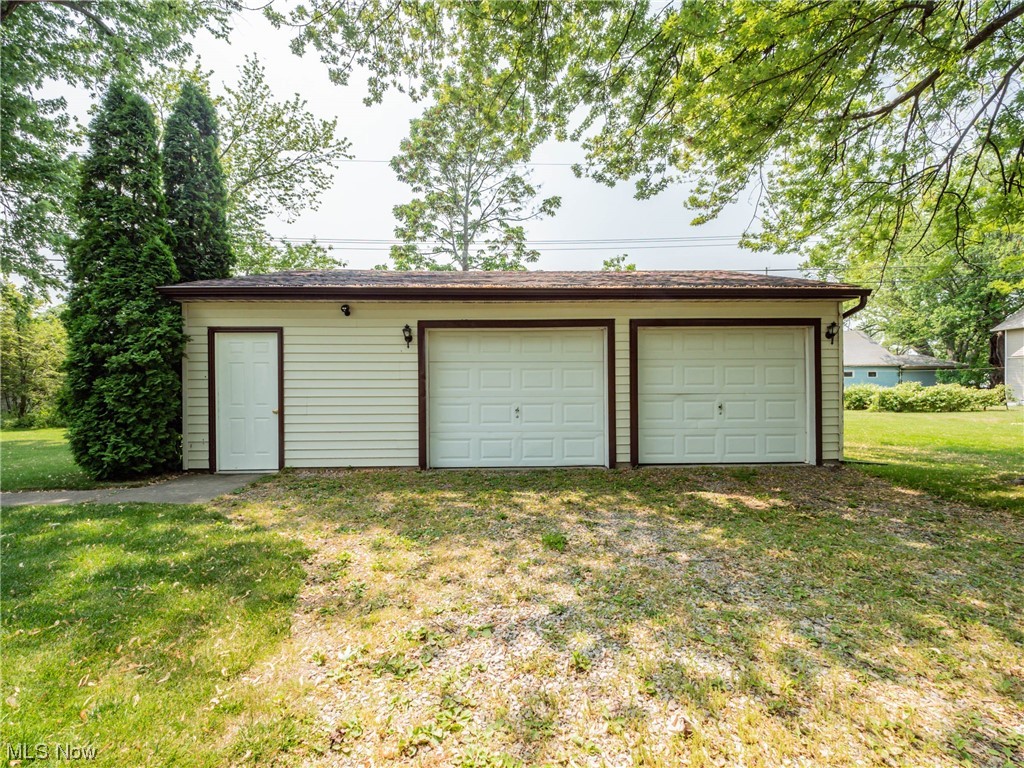 924 Barnes Road North Vermilion, OH 44089 - Photo 25 of 35