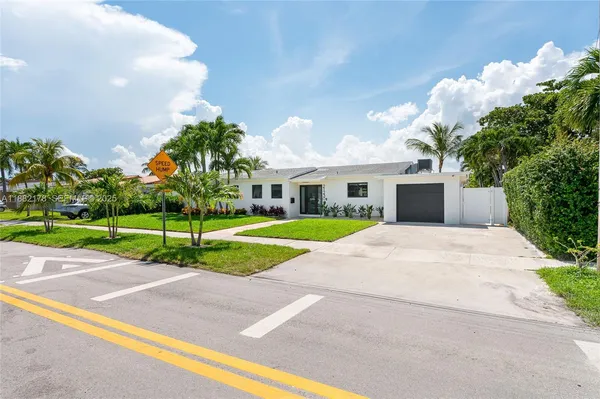 $15,000 | 21230 Northeast 25th Court, Miami, FL 33180