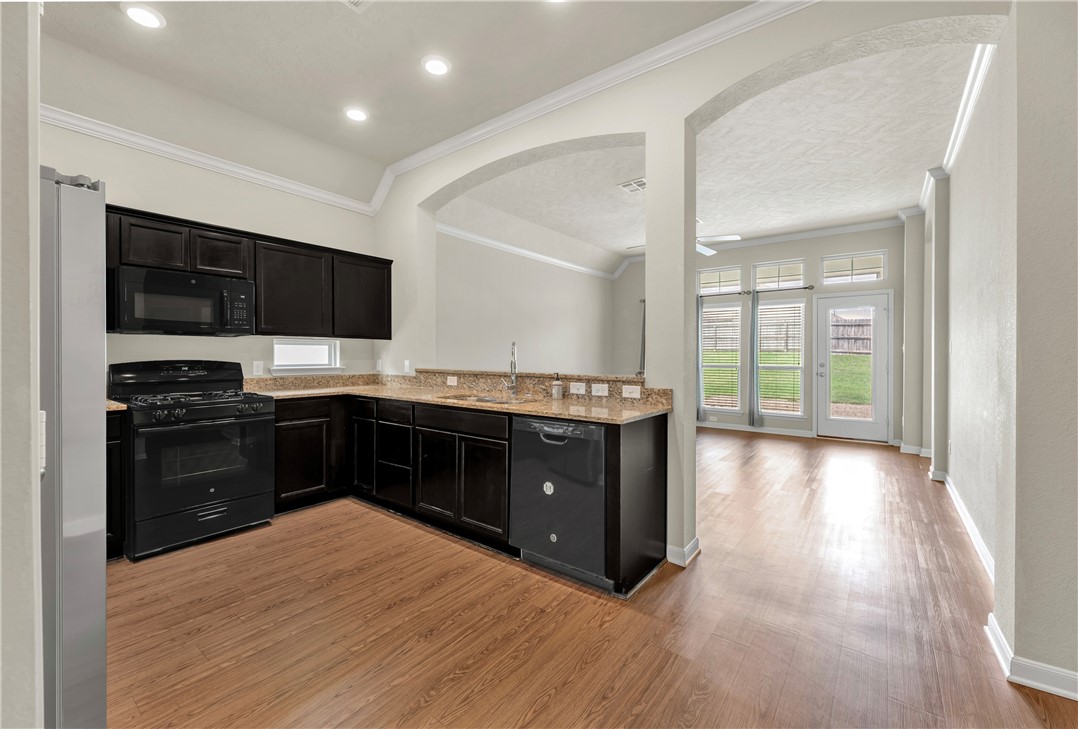 2073 Positano Loop Bryan, TX 77808 - Photo 3 of 24