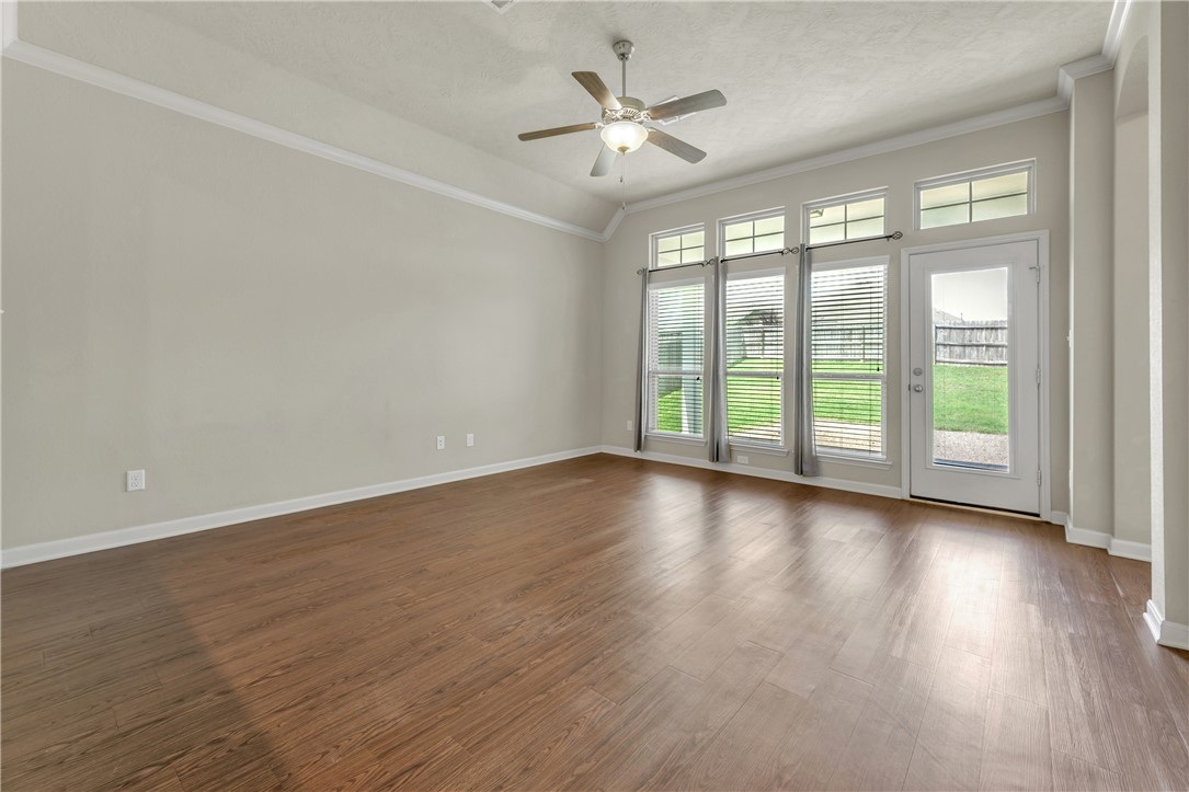 2073 Positano Loop Bryan, TX 77808 - Photo 6 of 24