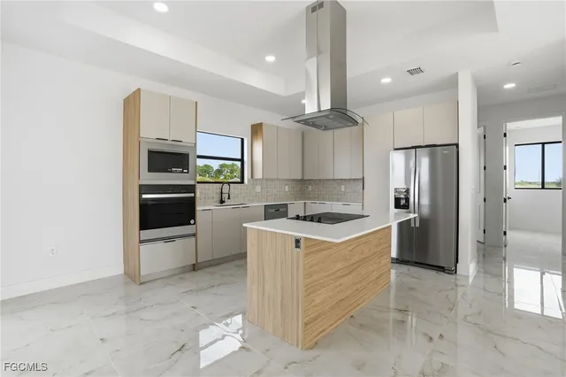 $349,000 | 9027 Bamboo Circle, LaBelle, FL 33935