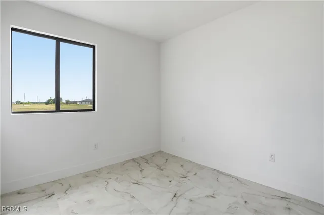 $349,000 | 9027 Bamboo Circle, LaBelle, FL 33935