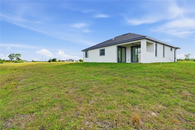 $349,000 | 9027 Bamboo Circle, LaBelle, FL 33935