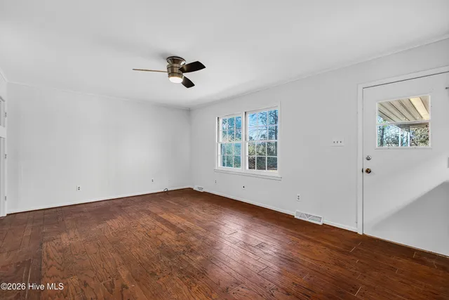 $239,500 | 1007 Henderson Drive, Jacksonville, NC 28540