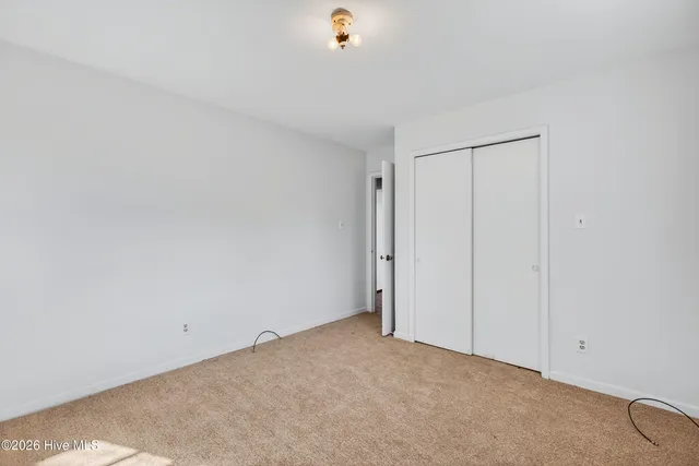 $239,500 | 1007 Henderson Drive, Jacksonville, NC 28540