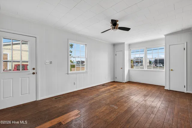 $239,500 | 1007 Henderson Drive, Jacksonville, NC 28540