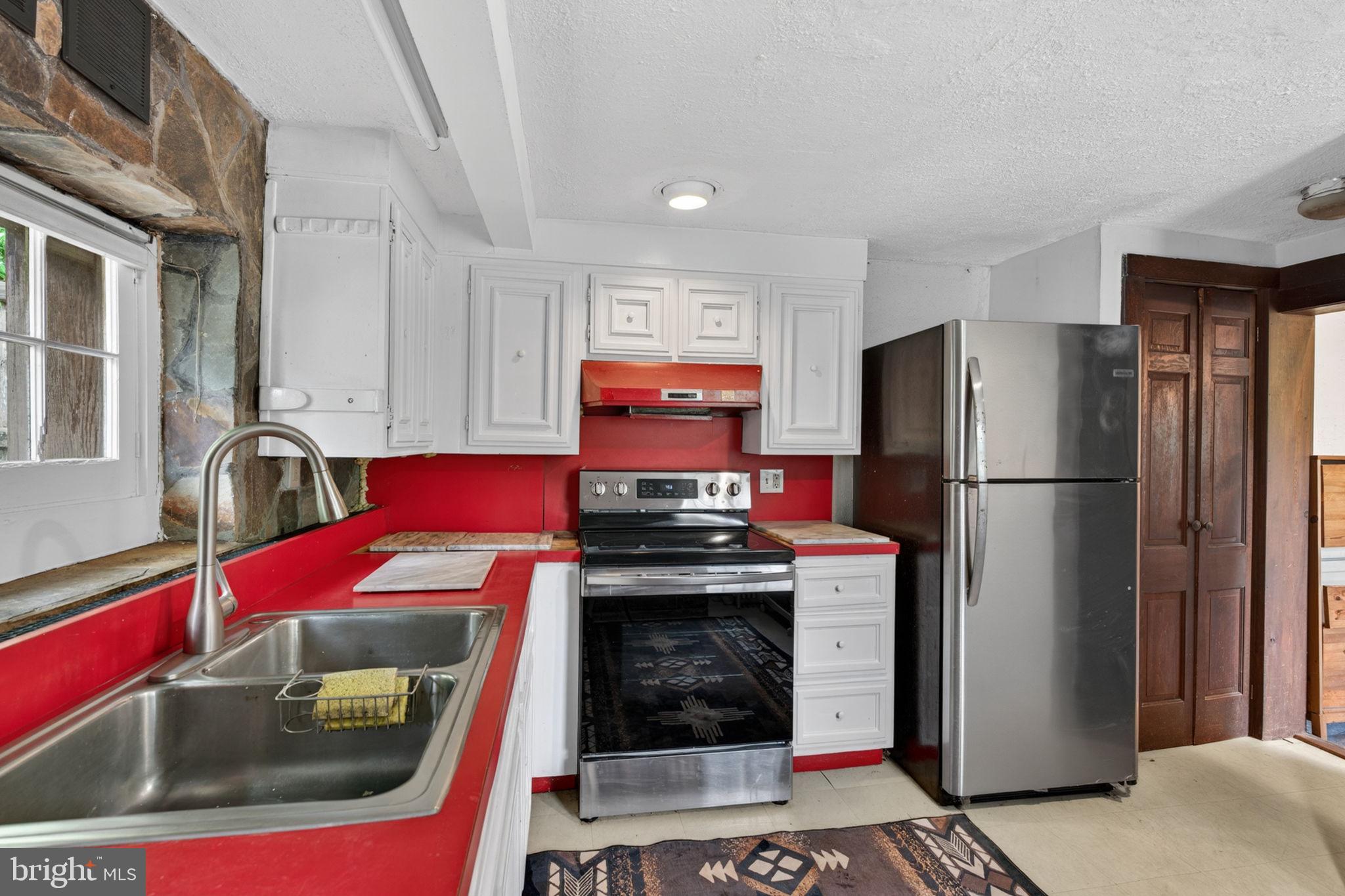 5019 Wetheredsville Road Baltimore, MD 21207 - Photo 11 of 50