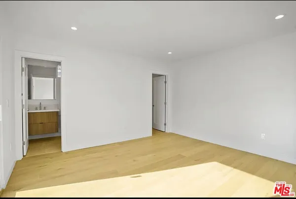 $6,750 | 7406 West 82nd Street, Los Angeles, CA 90045