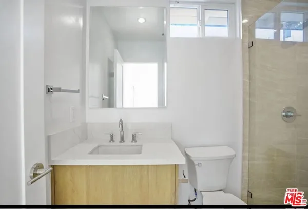 $6,750 | 7406 West 82nd Street, Los Angeles, CA 90045