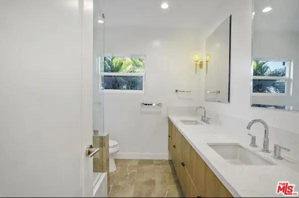 $6,750 | 7406 West 82nd Street, Los Angeles, CA 90045