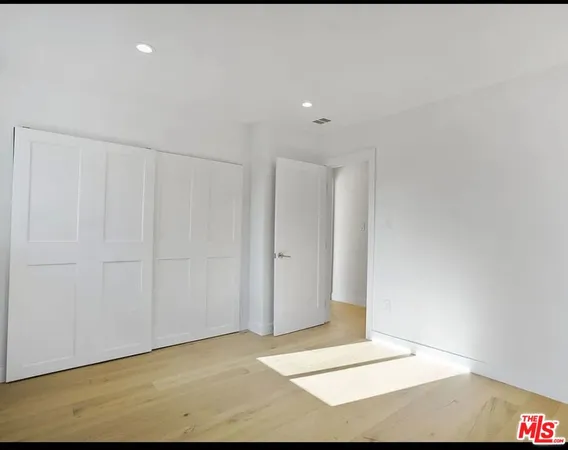 $6,750 | 7406 West 82nd Street, Los Angeles, CA 90045