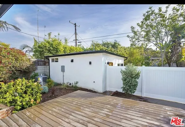 $6,750 | 7406 West 82nd Street, Los Angeles, CA 90045