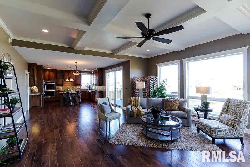 6505 Cardinal Road Bettendorf, IA 52722 - Photo 5 of 24 Gallery Image 5