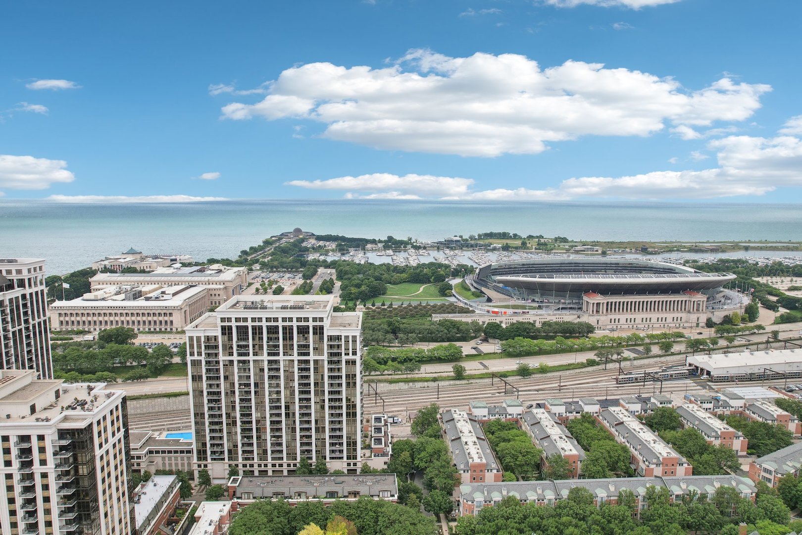 1335 South Prairie Avenue, Unit 2009 Chicago, IL 60605 - Photo 27 of 30 a view of city with tall buildings