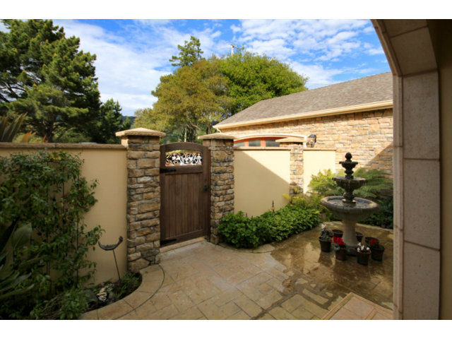 960 Smith Road Watsonville, CA 95076 - Photo 3 of 25 a view of a outdoor space