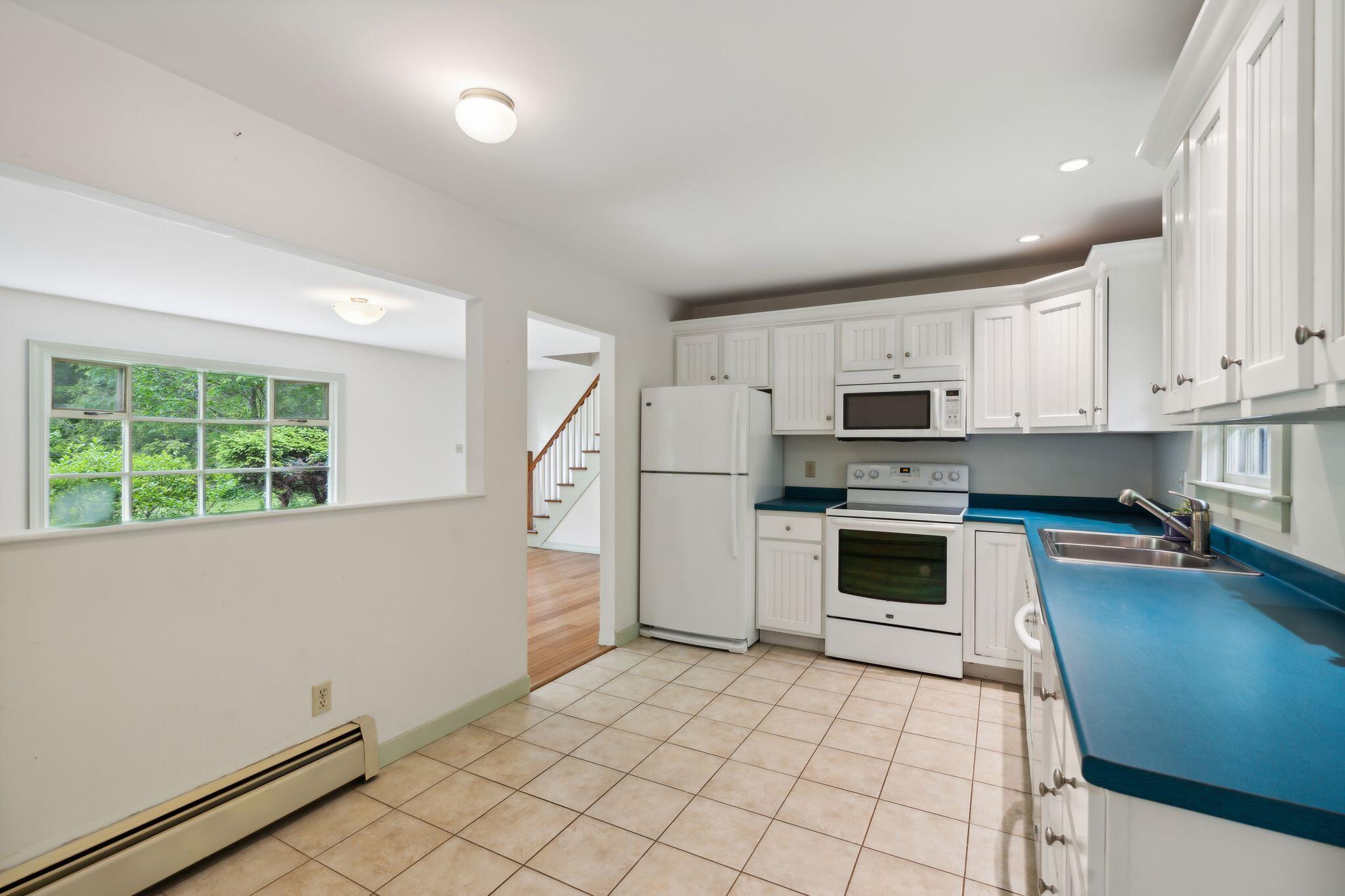 61 Medomak Road Bremen, ME 04551 - Photo 10 of 28 24_DSC02897