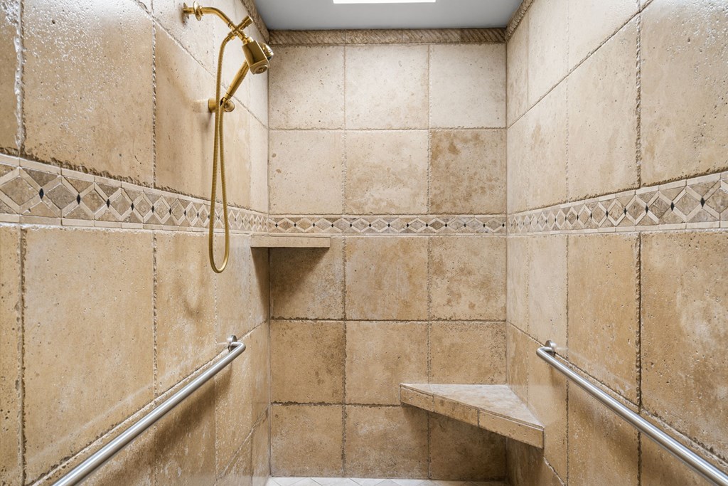 1370 Heathers Cove Circle Hiawassee, GA 30546 - Photo 33 of 99 a bathroom with a shower and a shower