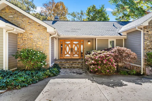 $2,500,000 | 1370 Heathers Cove Circle, Hiawassee, GA 30546