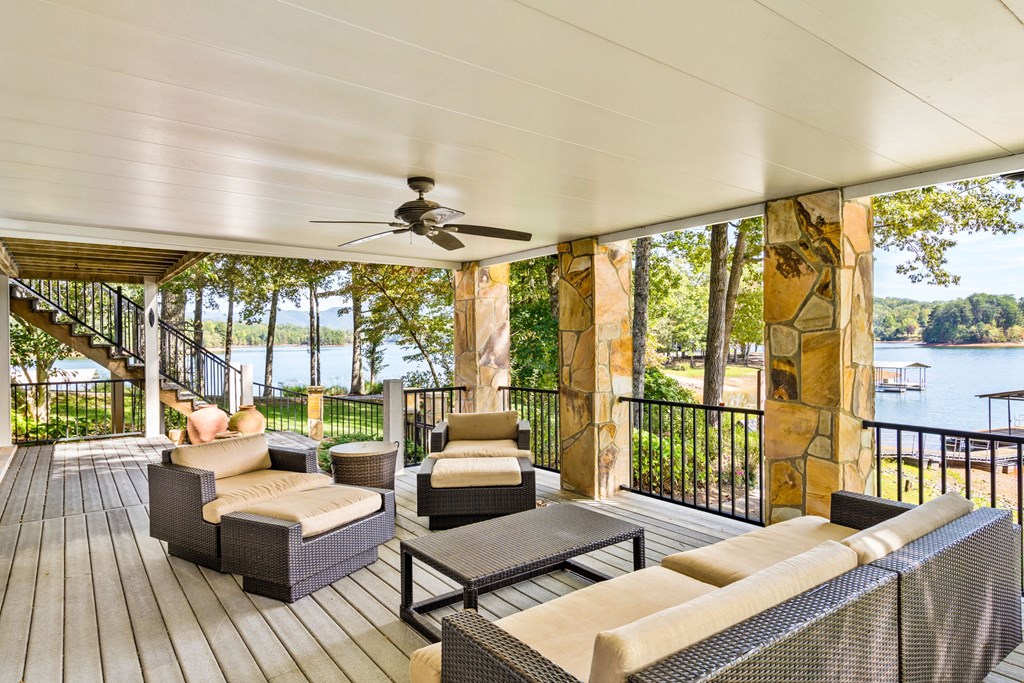 1370 Heathers Cove Circle Hiawassee, GA 30546 - Photo 88 of 99 a living room with furniture and a large window