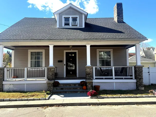 $399,900 | 16 Holbrook Court, Ansonia, CT 06401