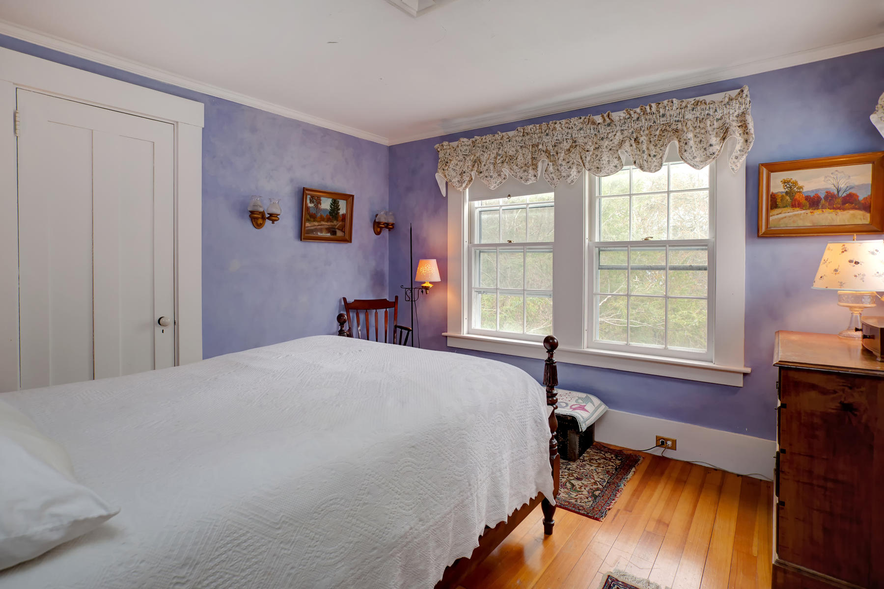 463 Main Street Centerville, MA 02632 - Photo 27 of 36 a bedroom with a bed and a window