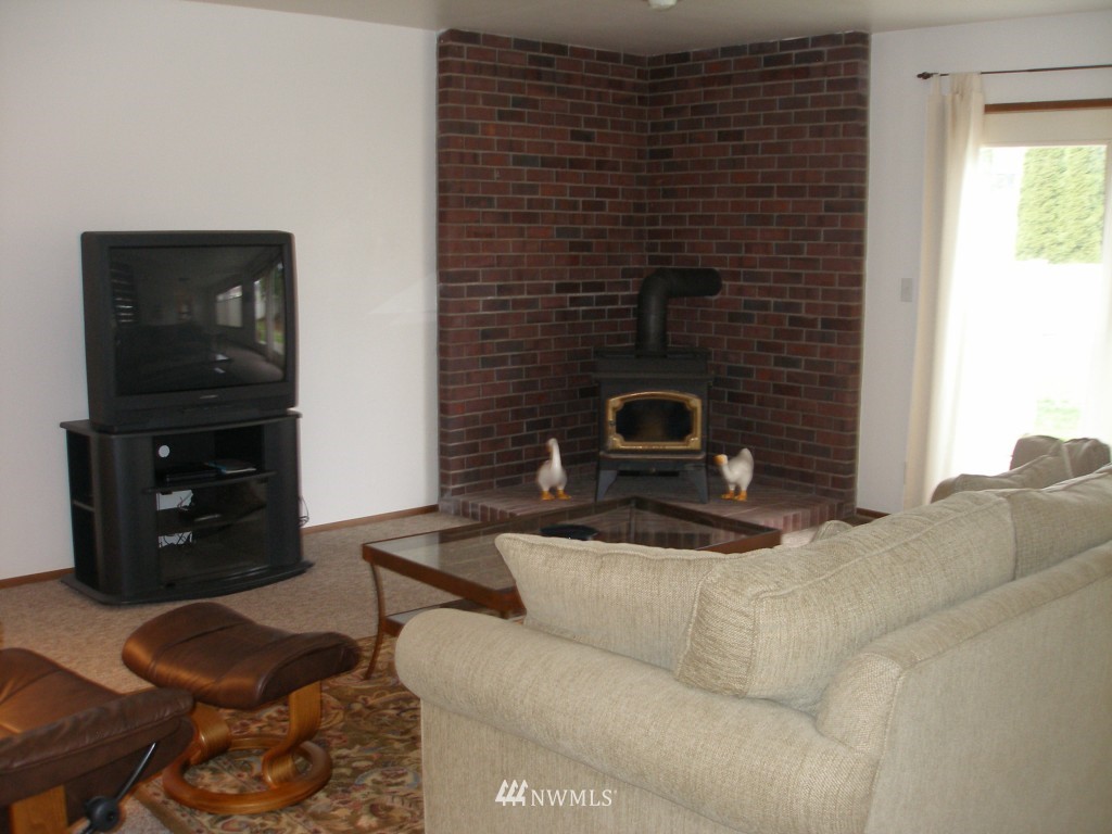 2722 North Laventure Road Mount Vernon, WA 98273 - Photo 8 of 15 Gallery Image 8
