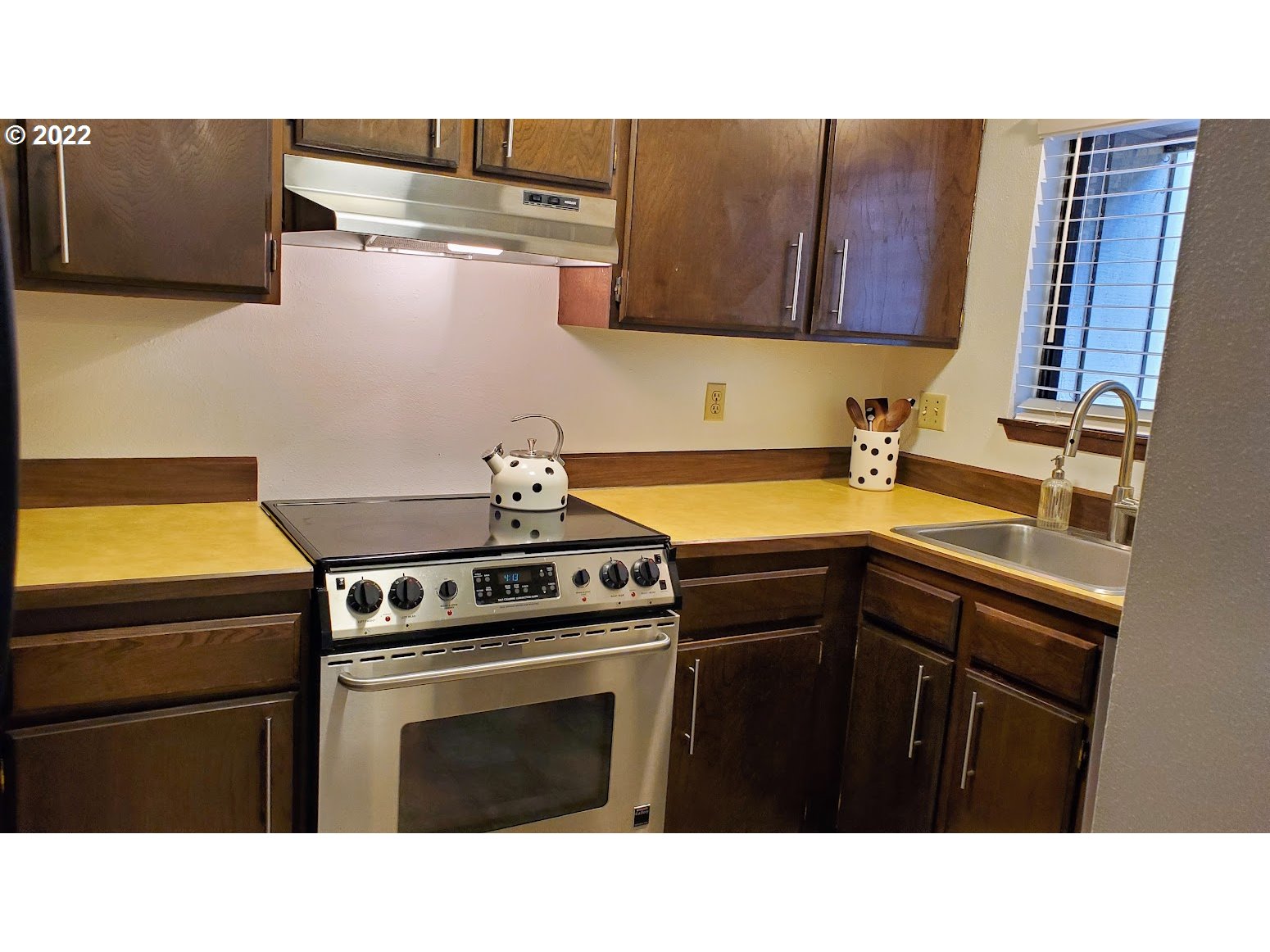 114 Treehill Loop Eugene, OR 97405 - Photo 11 of 28 Gallery Image 11