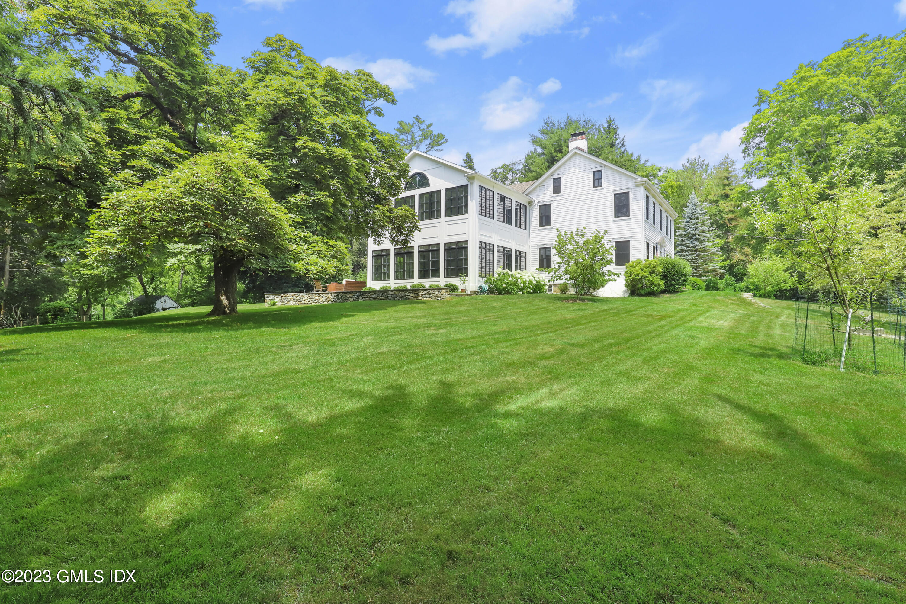 276 East Middle Patent Road Greenwich, CT 06831 - Photo 22 of 25 276 E Middle Patent Rd-print-022-026-018