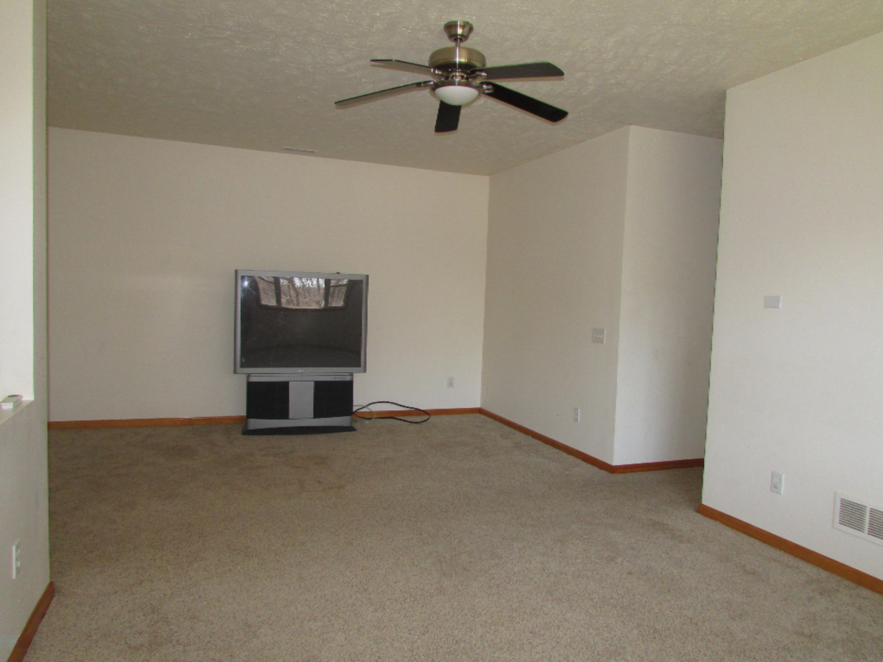 1027 Bowers Road Bronson, MI 49028 - Photo 9 of 24 IMG_4617