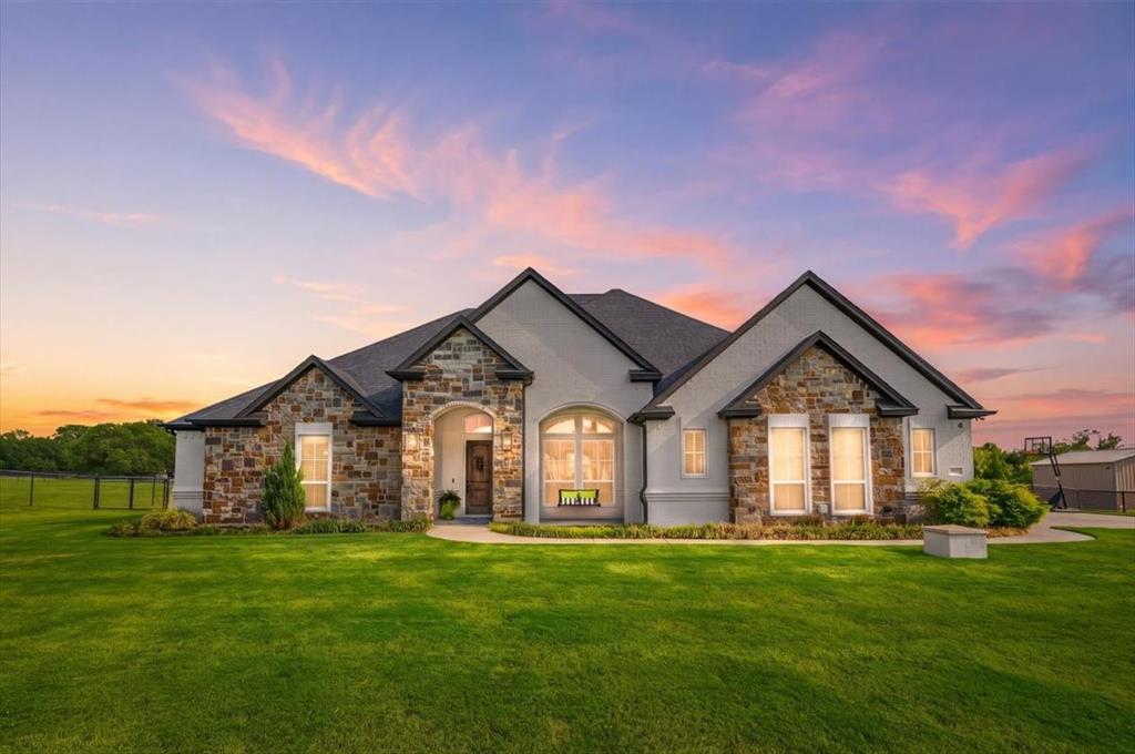 1017 Moriah Road Weatherford, TX 76087 - Photo 2 of 37 Gallery Image 2