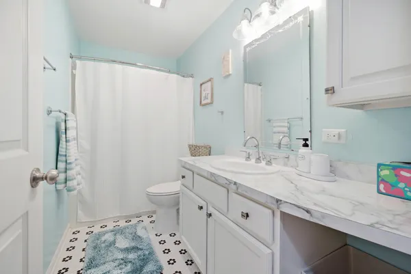 $2,000 | 7611 South Drive, Wonder Lake, IL 60097