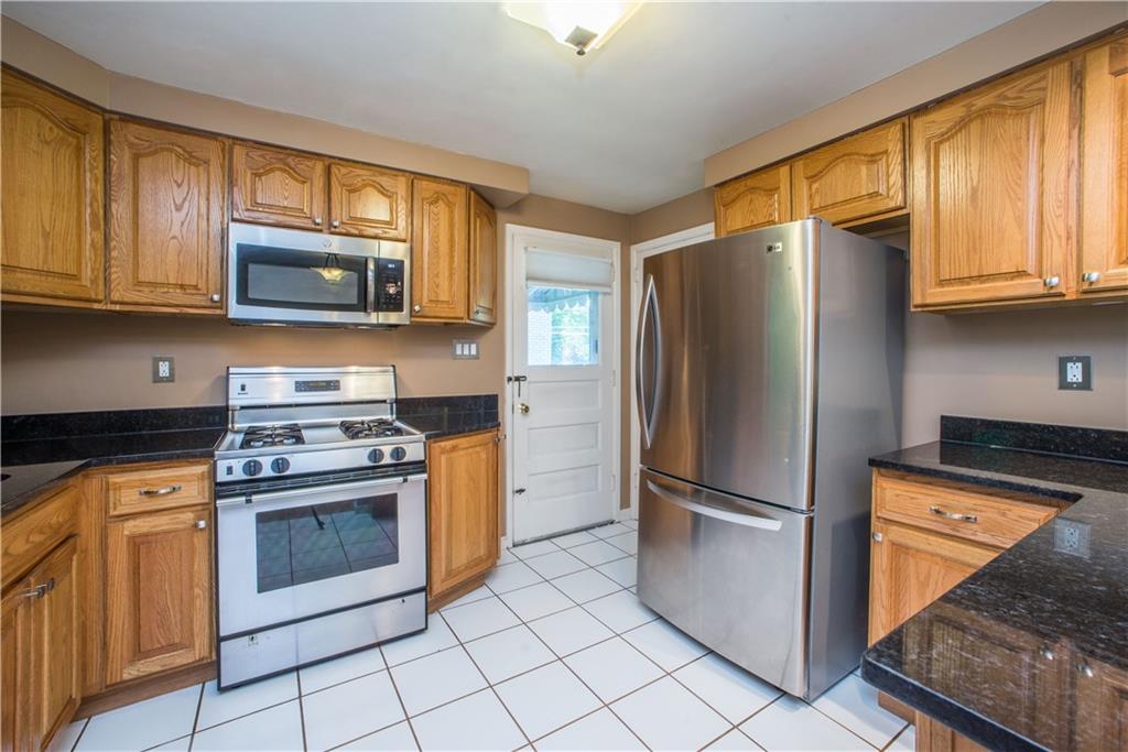 4974 Doyle Road Pittsburgh, PA 15227 - Photo 12 of 25 Gallery Image 12