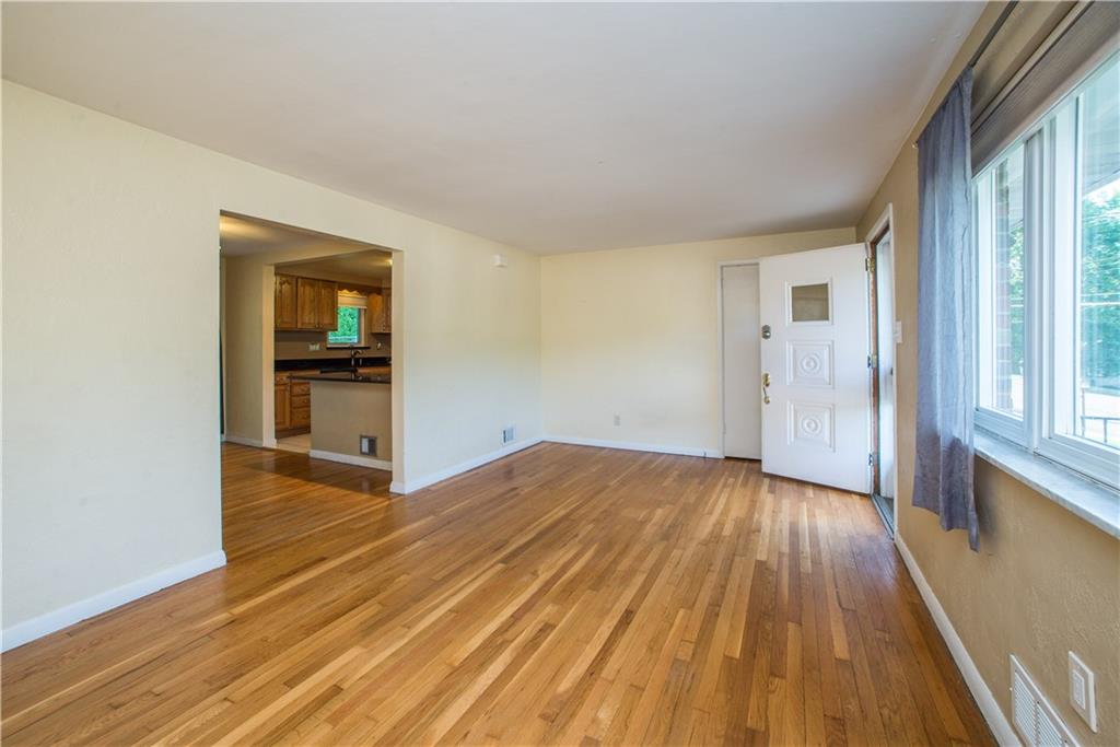4974 Doyle Road Pittsburgh, PA 15227 - Photo 6 of 25 Gallery Image 6