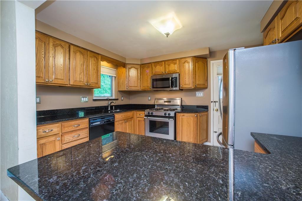 4974 Doyle Road Pittsburgh, PA 15227 - Photo 9 of 25 Gallery Image 9