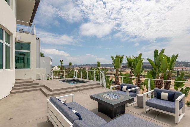 $6,850,000 | 121 Via De La Valle, Del Mar, CA 92014