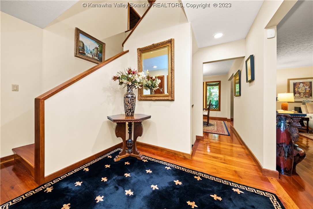 1411 Stonehenge Road Charleston, WV 25314 - Photo 9 of 45 Gallery Image 9